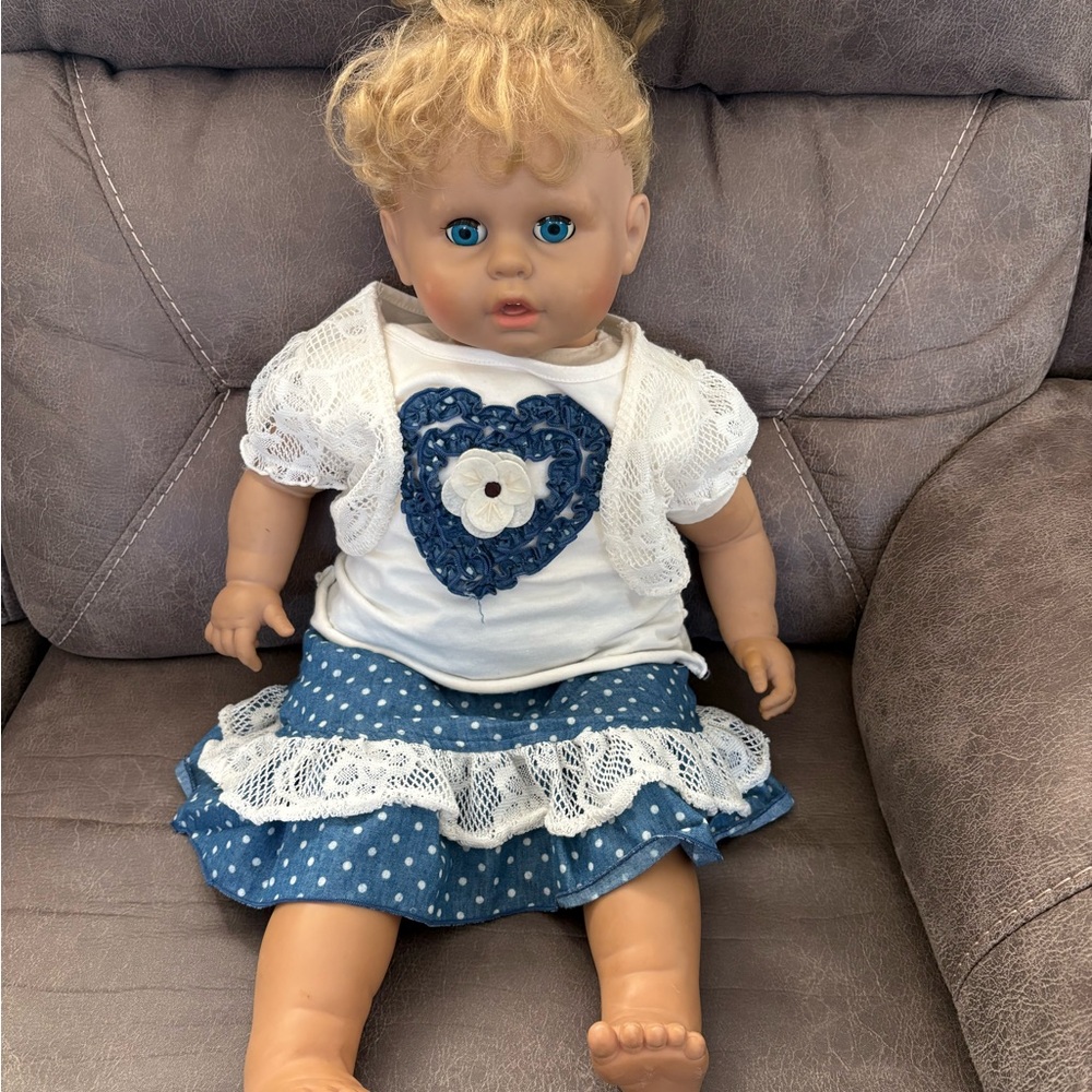 Vintage 1980’s Plush-Body Baby Doll - Picture 2 of 4